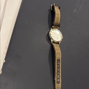 Elegant Gold Women's Watch